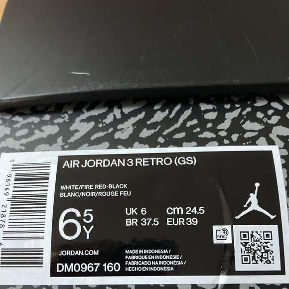 AIR Jordan 3 Retro (GS) - Picture 5 of 6